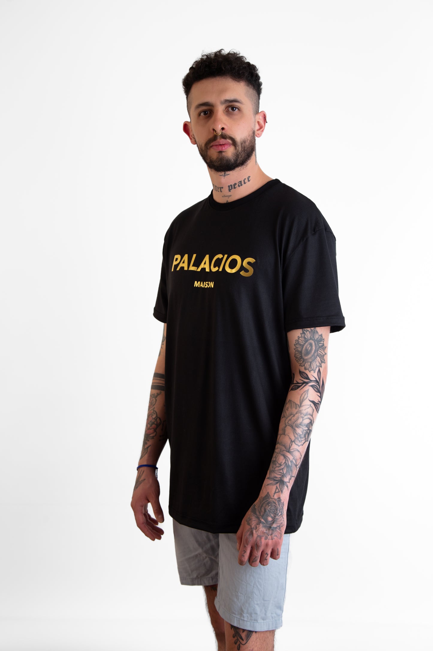 CAMISETA ESTAMPADA LOGO PALACIOS DORADO