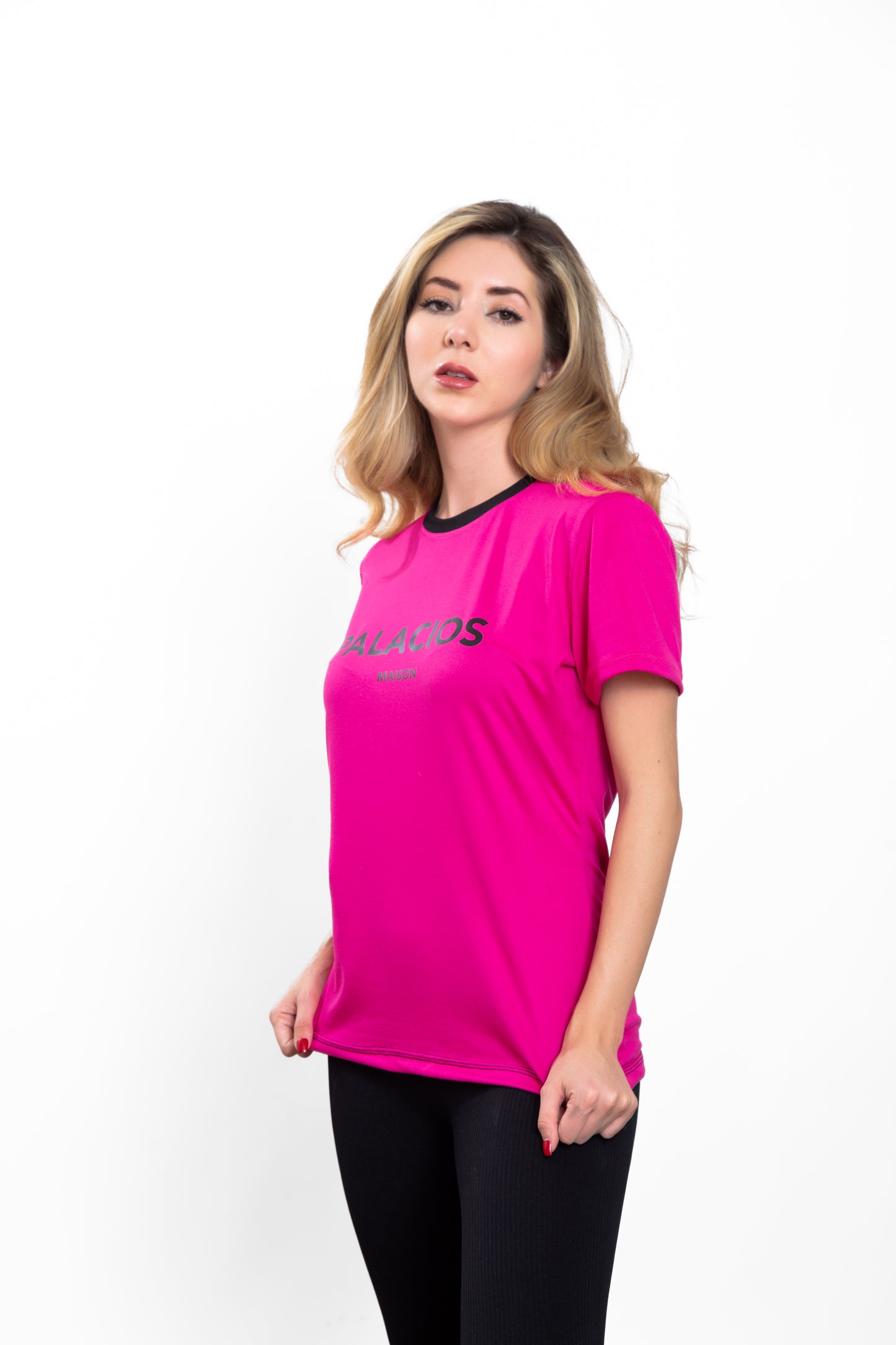 CAMISETA ROSA LOGO PALACIOS EN NEGRO