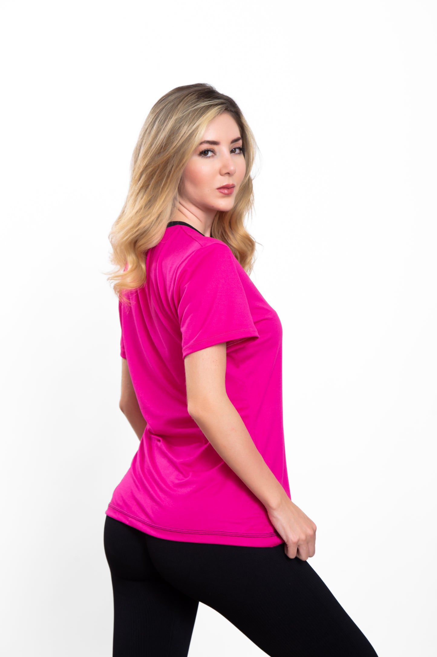 CAMISETA ROSA LOGO PALACIOS EN NEGRO