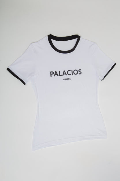 CAMISETA BLANCA CON CONTRASTE EN CUELLO Y MANGAS CON APLICACION LOGO PALACIOS